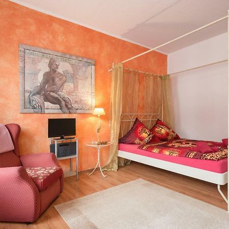 Ferienwohnung Residenz Bis 6 Gaeste , Ferienwohnung Dresden Bis 4 Gaeste, Ferienwohnung Elbflorenz Bis 2 Gaeste Bagian luar foto