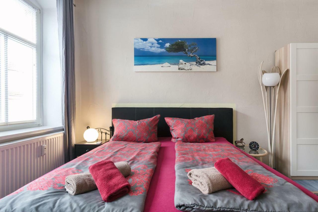 Ferienwohnung Residenz Bis 6 Gaeste , Ferienwohnung Dresden Bis 4 Gaeste, Ferienwohnung Elbflorenz Bis 2 Gaeste Bagian luar foto
